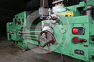 Turning lathe