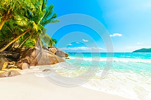 Turquoise water in Anse Lazio beach