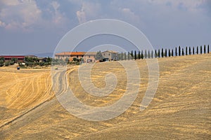 Tuscany: the road from Asciano to Siena