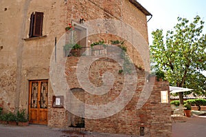 Tuscany villa in Chianti village