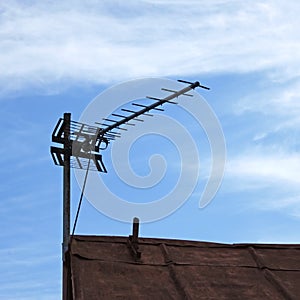 TV antenna over old roof