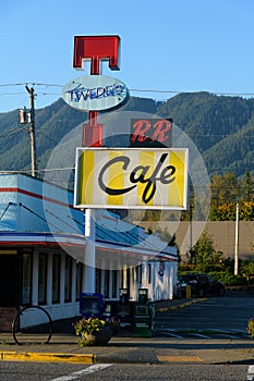 Twede's Cafe and Double R Diner sign in North Bend morning sunshine