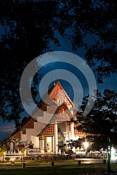 Twilight scene of Wat Mongkhon Bophit in Ayutthaya.