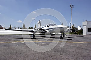 Twin engine aircraft