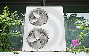 Twin fan ari compressor unit