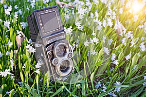 Twin lens camera