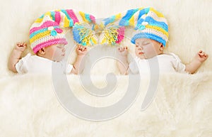 Twins Babies Sleep Hat, Newborn Kids Sleeping, Cute New Born