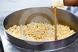 Twirling Popcorns