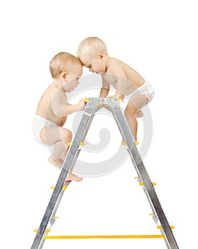 Two babies climbing and fighting on stepladder