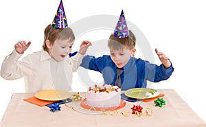 Two boy wich cake