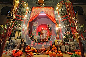 Two deities at Man Mo temple