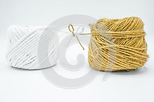 Two different colors yarn