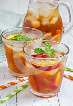 Two glasses of nectarine iced tea