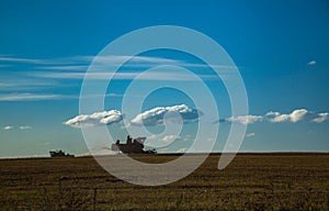 Two harvester gathers the agricultural harvest