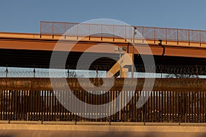 Two men from Central America crossed the Rio Bravo in JuÃÂ¡rez photo