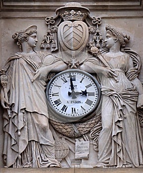 Two muses support the clock, topped by the coat of arms of Cardinal Richelieu, Saint Ursule chapel of the Sorbonne in Paris