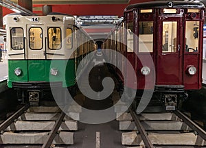 Two old Madrid subway trains rehabilitated