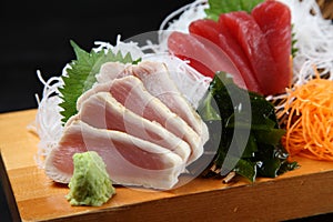 Two varieties of tuna sashimi plate