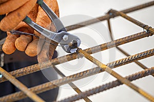 Tying reinforcing steel bars rebar