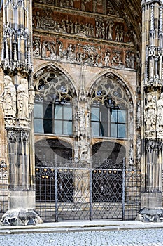 Tympanon and main portal of Ulm Minster, Ulm Cathedral. Ulmer Muenster, Baden-Wuerttemberg, Germany