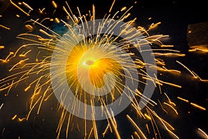 A type of firecracker Spinning on the ground