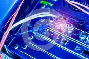 Types of network cables with the ability to receive and transmit signals up to 1 kilometer and have very little signal loss