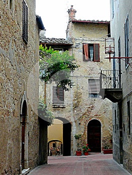 Typical courtyard of a medieval Italian town