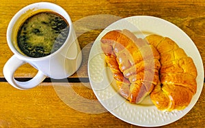 Típico francés desayuno café a rollo México 