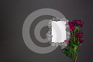 Typy souborÅ¯: VÅ¡e 51 Design concept - top view of blank paper and spring flowers isolated on black background for mockup