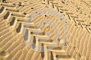 Tyre tracks and footprints