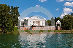 Tyshkevich Palace by the Lake