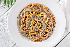 Udon noodles with mushrooms