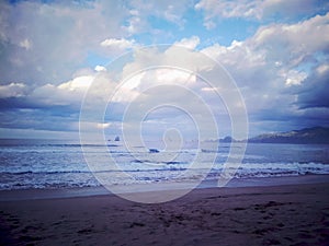 Ufuk di pantai red island