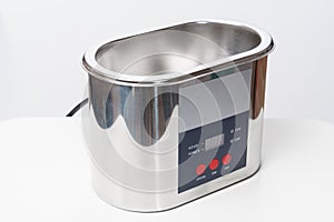 Ultrasonic cleaner. device for creating cavitation in the liquid.