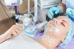 Ultrasonic cleaning of the face rejuvenation