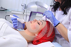 Ultrasound cavitation anti-aging, lifting procedure.