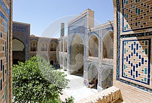 Ulugbek Meressa - Registan - Samarkand - Uzbekistan photo