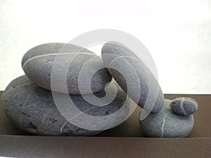 Unbalanced zen stones