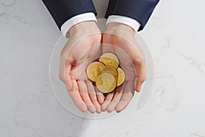 Uncertainty with bitcoin in hand,war of bitcoin,pull bitcoin wit