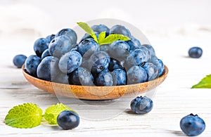 Ãâunch of wild berries