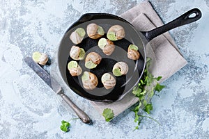 Uncooked Escargots de Bourgogne snails