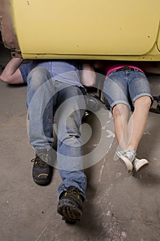 Under car legs