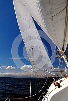 Under sail - starboard tack looking forward