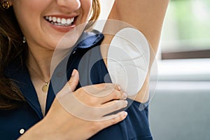 Underarm Sweat Patch Or Pad To Prevent Odor
