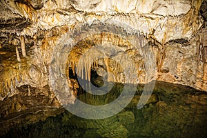 Podzemné jazero, kvapľová jaskyňa, Demänovská, Slovensko