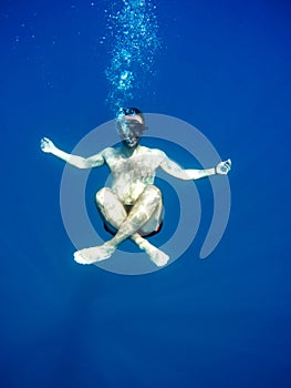 Underwater meditation