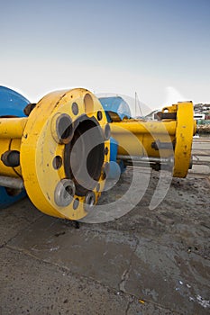 Underwater oil or gas pipes/drilling risers