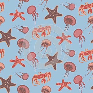 Underwater world. Vector seamless pattern with starfishes, crabs, jellyfishes, which floating under water