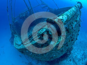 Underwater wreck