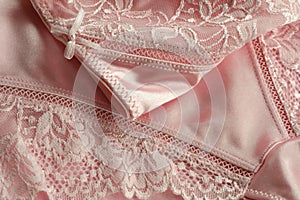 Underwear with needle lace of rosy color